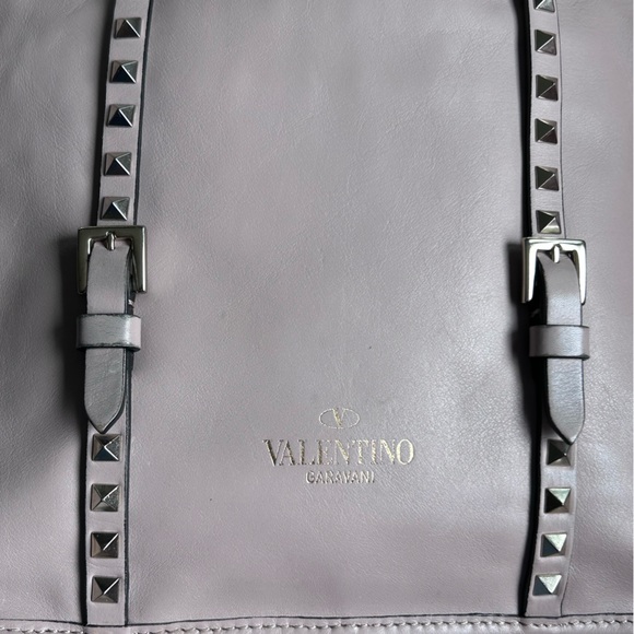 $2900 Valentino Garavani ROCKSTUD shoulder bag - Picture 8 of 13
